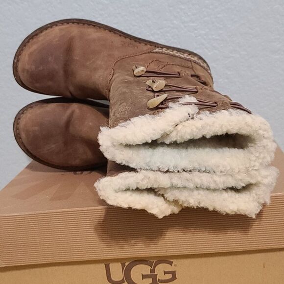UGG Kona Boots  - Picture 8 of 11